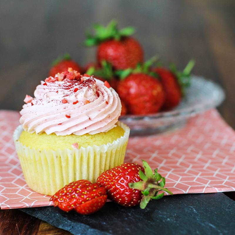 LowCarb Cupcake Erdbeer Buttercreme | Soulfood LowCarberia